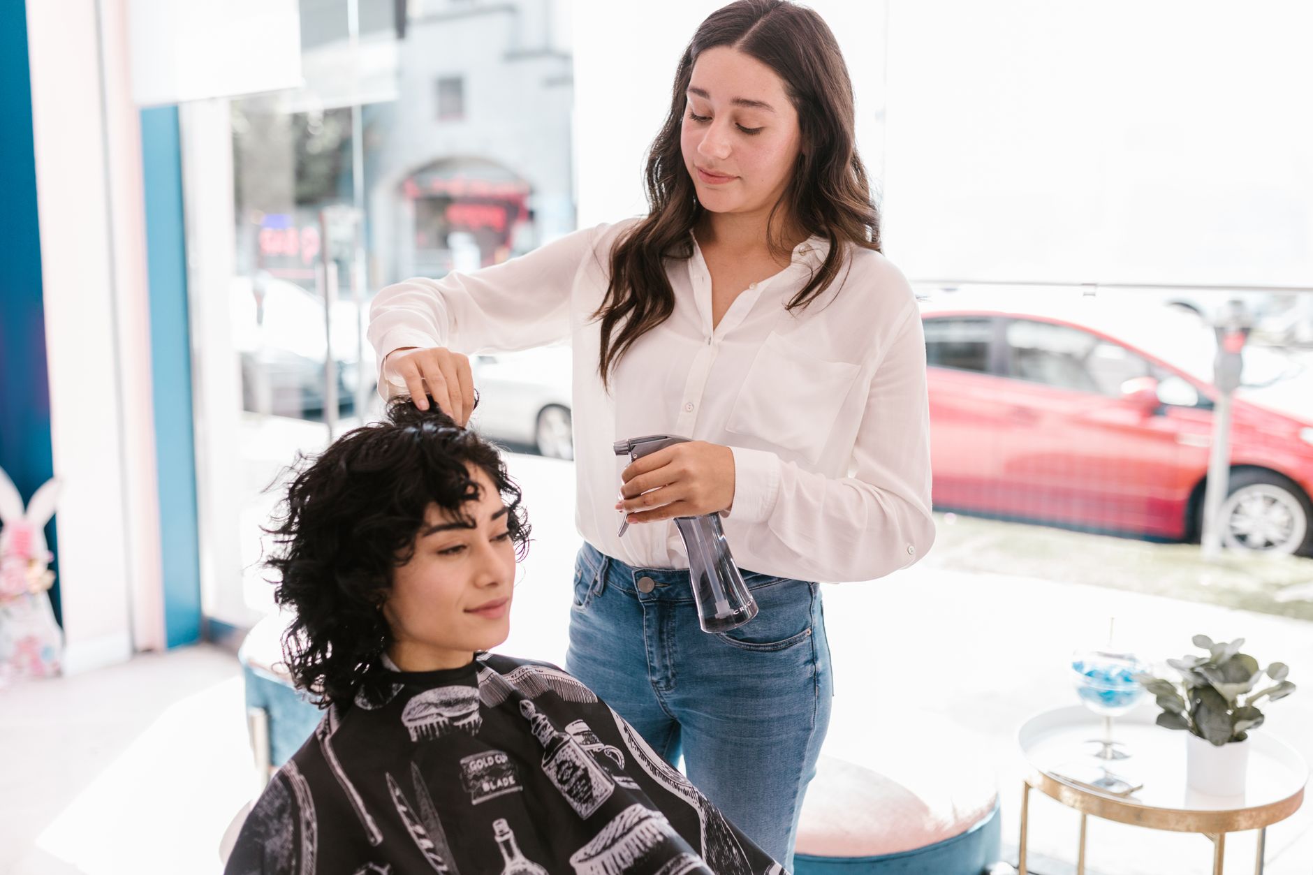 Coiffeur équipe à Charleville-Mézières